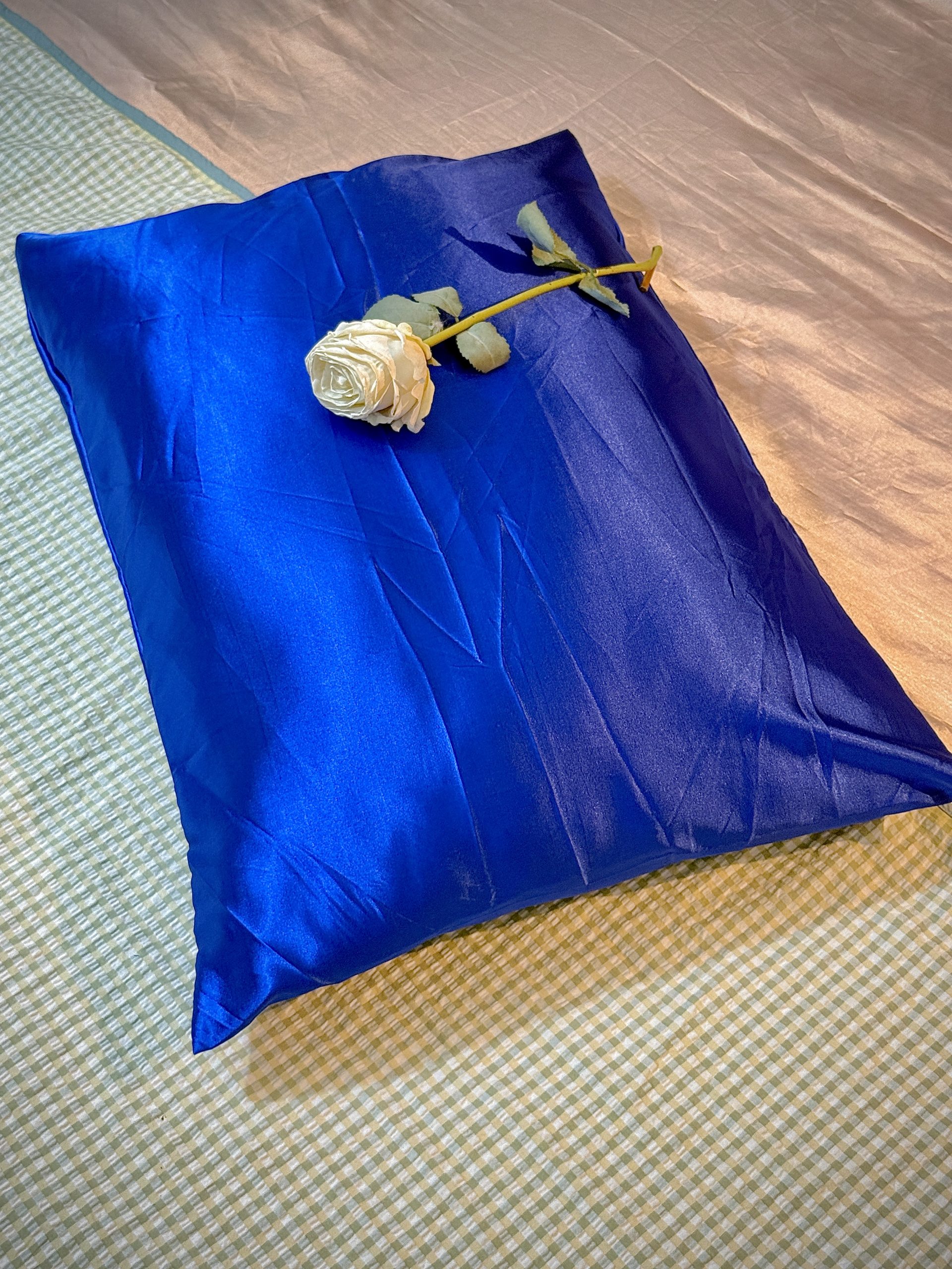 Satin silk pillowcase