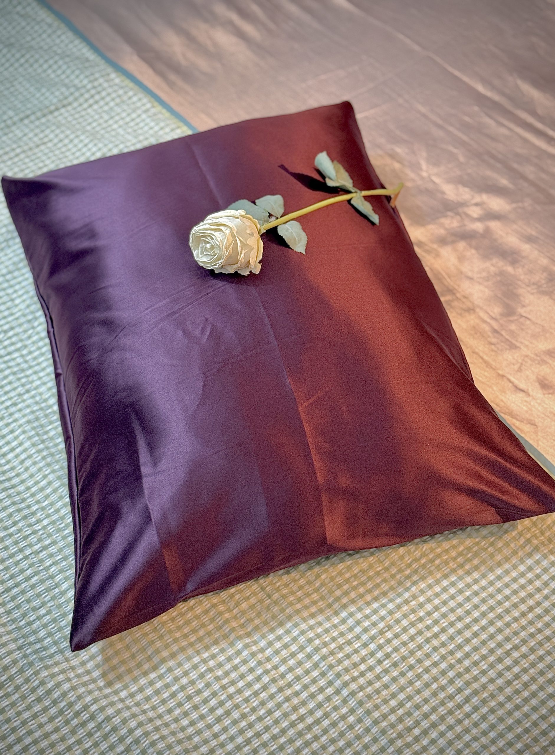 Satin silk pillowcase